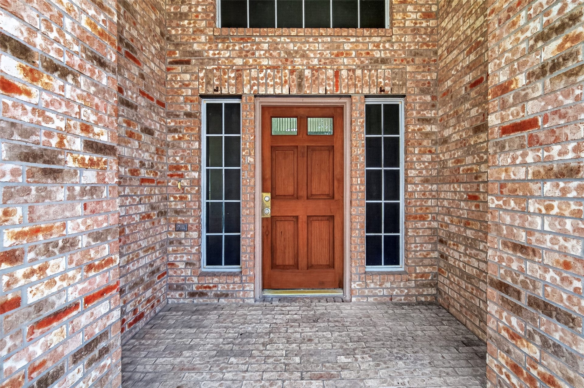 2210 Laurel River Bend, Houston, TX 77014 2210 Laurel River Bend, Houston, TX 77014