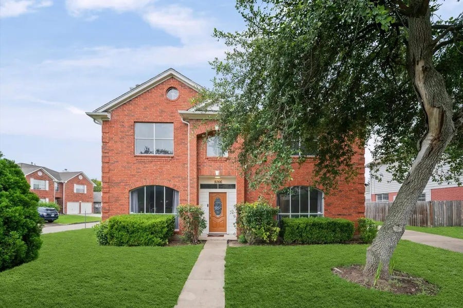 Property photo for 9366 Corner Oaks Lane, Houston, TX