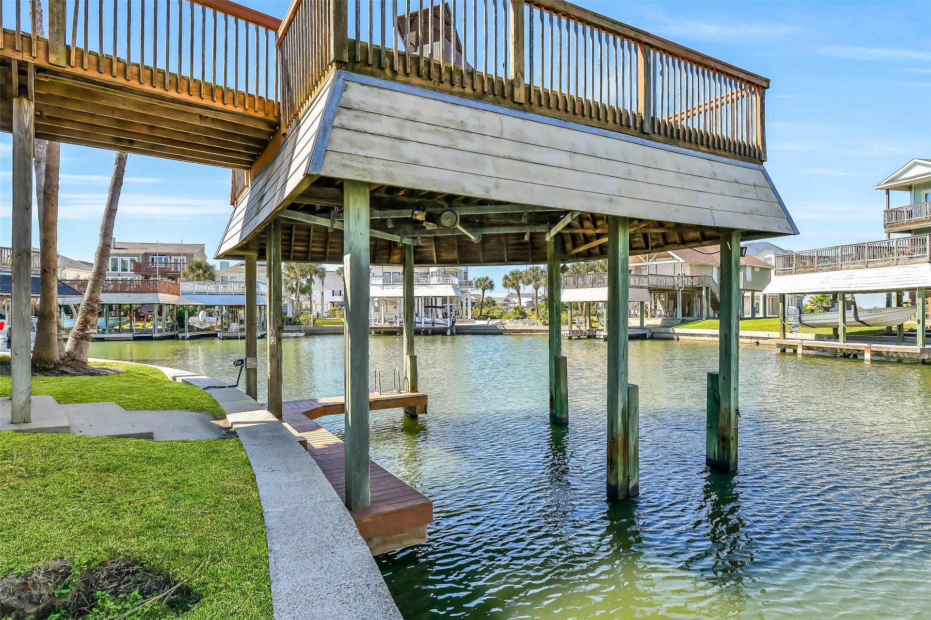 3902 Island Court, Galveston, TX 77554 3902 Island Court, Galveston, TX 77554