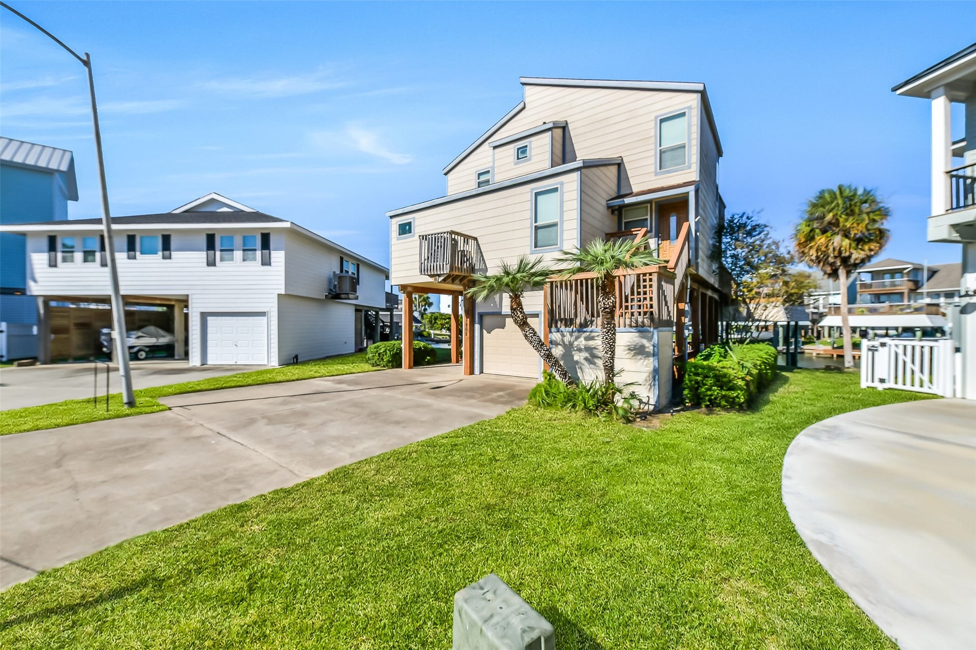 3902 Island Court, Galveston, TX 77554 3902 Island Court, Galveston, TX 77554