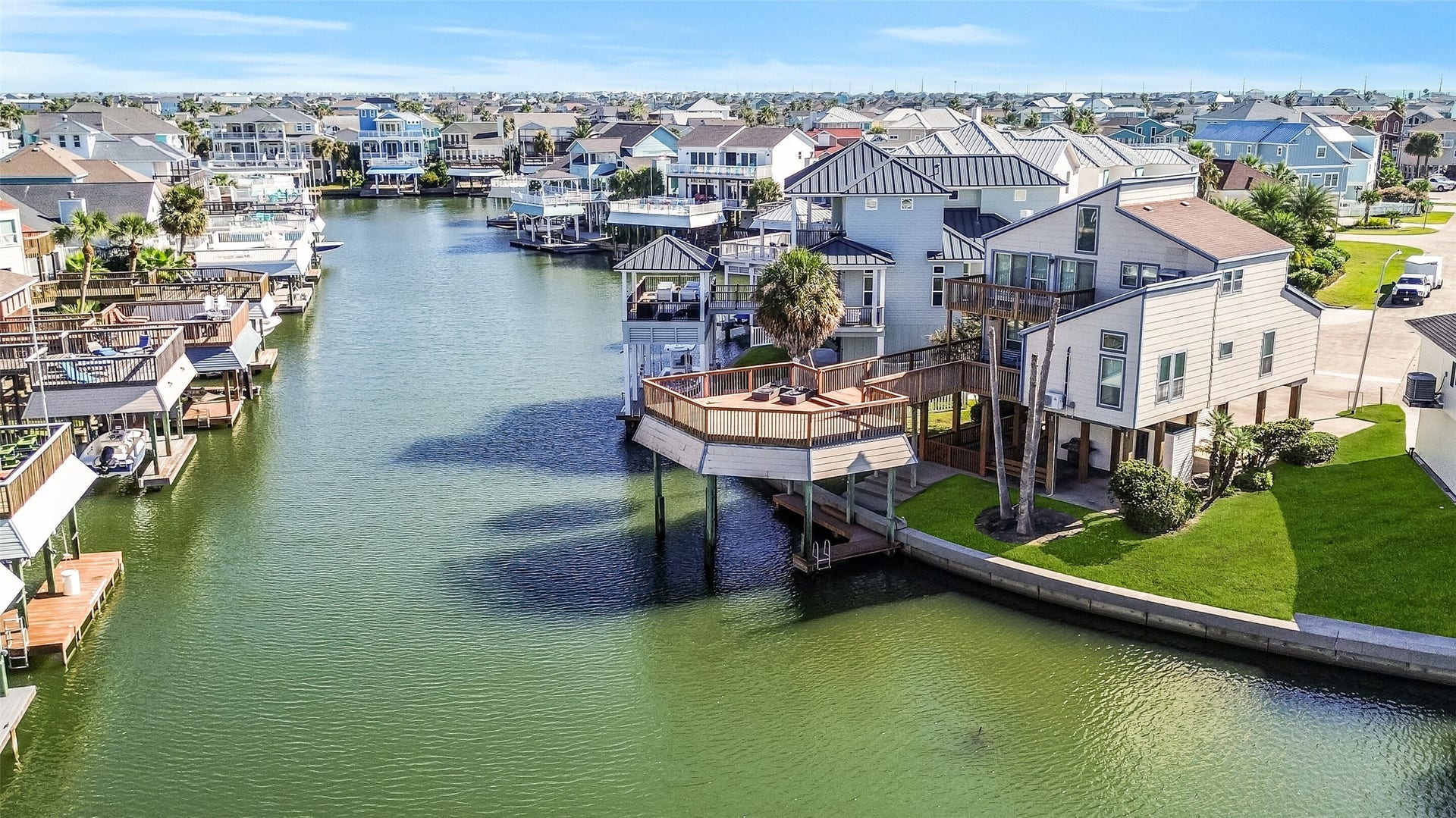 3902 Island Court, Galveston, TX 77554 3902 Island Court, Galveston, TX 77554