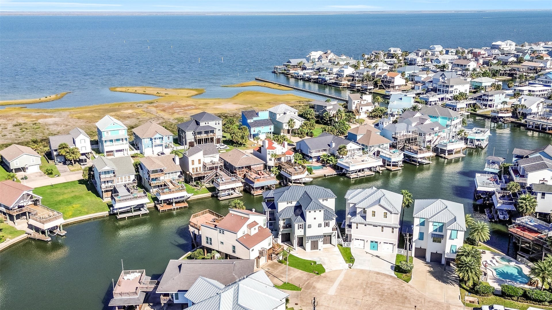 3902 Island Court, Galveston, TX 77554 3902 Island Court, Galveston, TX 77554
