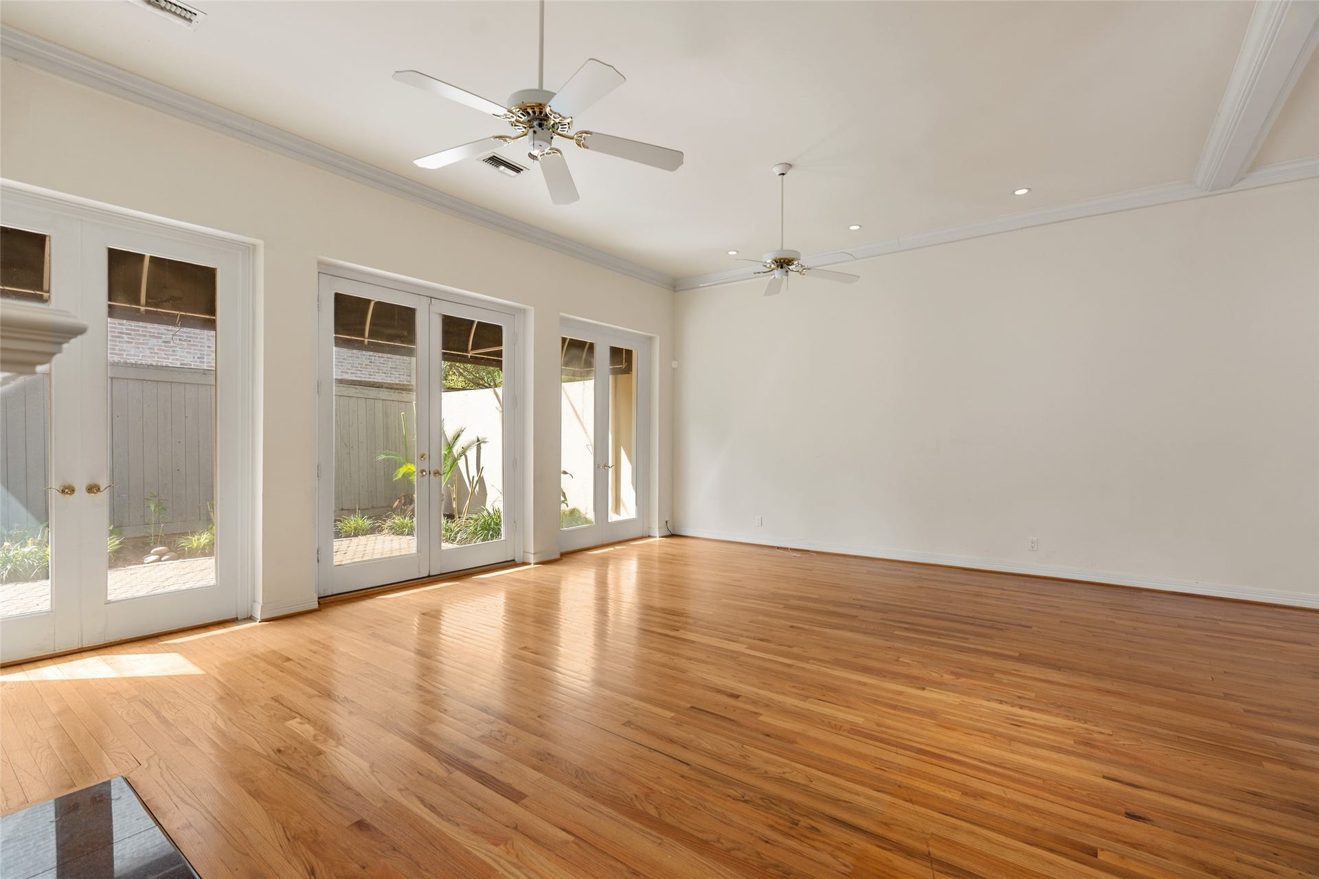 3923 Childress Street, #A, Houston, TX 77005 Another angle of living area.