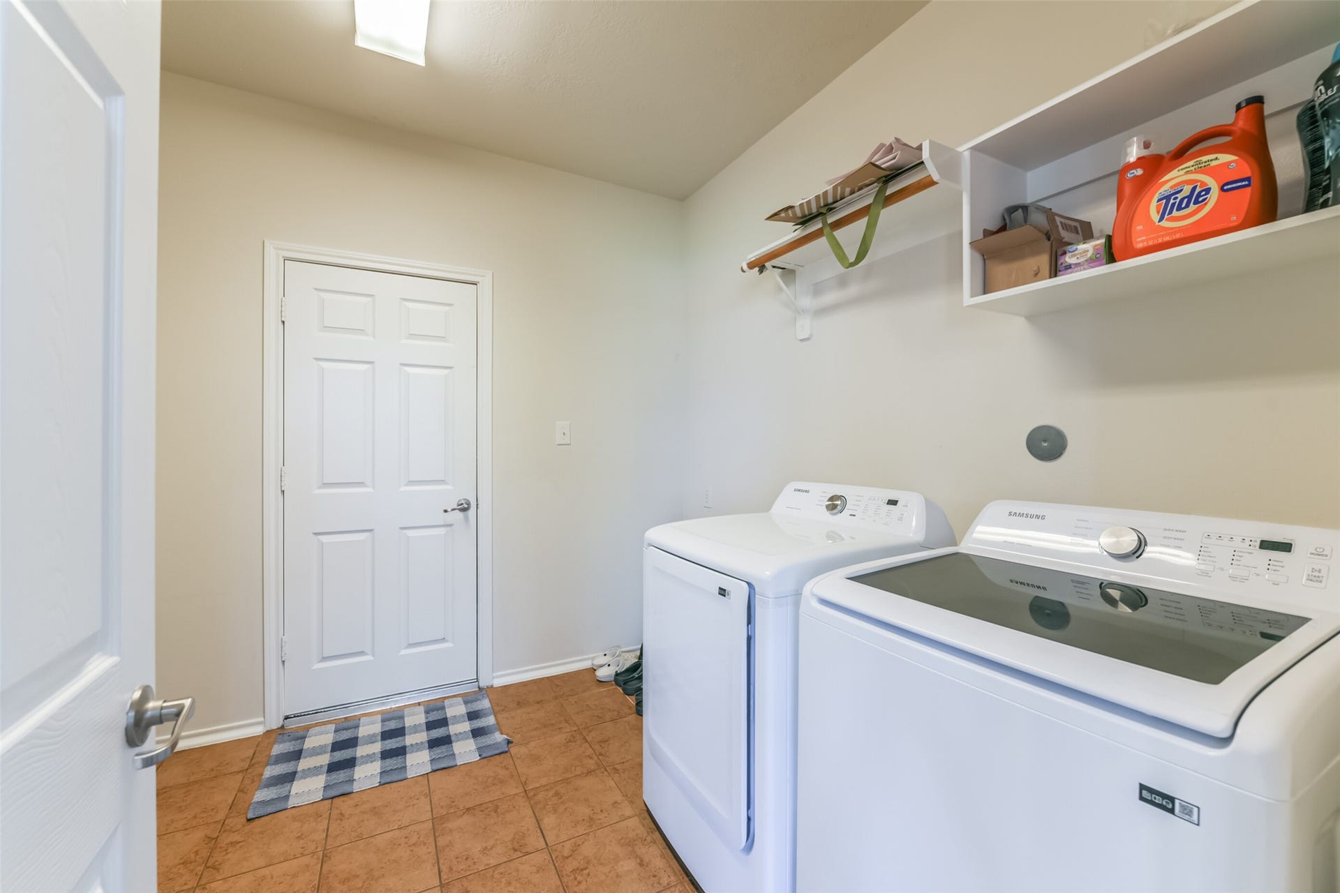 5418 Lilac Grove Lane, Rosharon, TX 77583 5418 Lilac Grove Lane, Rosharon, TX 77583