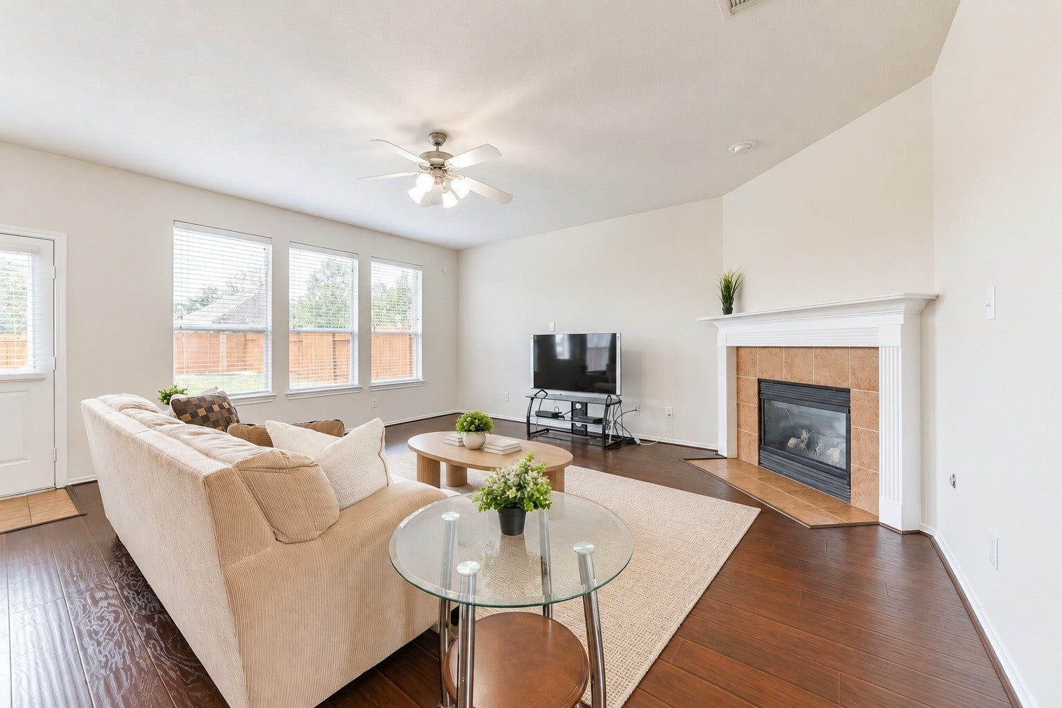 5418 Lilac Grove Lane, Rosharon, TX 77583 5418 Lilac Grove Lane, Rosharon, TX 77583