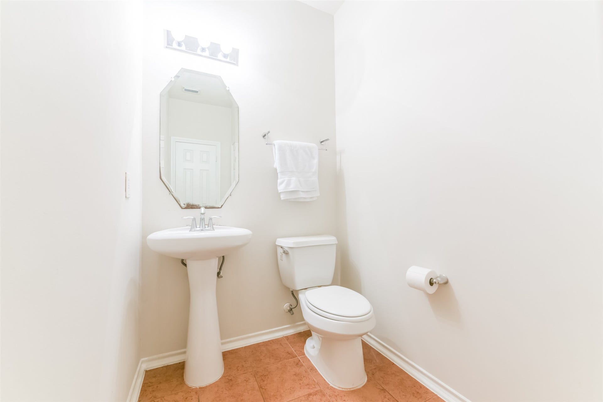5418 Lilac Grove Lane, Rosharon, TX 77583 5418 Lilac Grove Lane, Rosharon, TX 77583