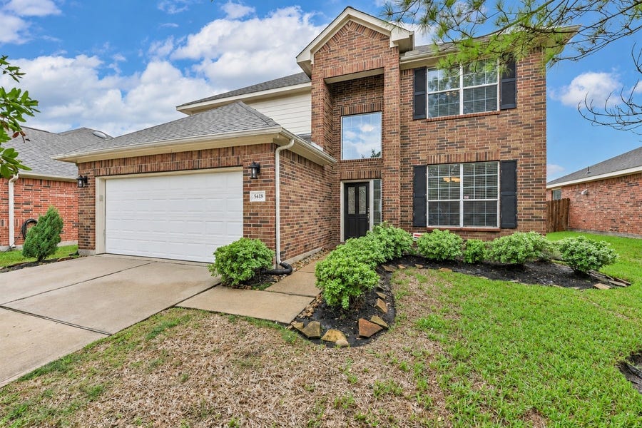 Property photo for 5418 Lilac Grove Lane, Rosharon, TX