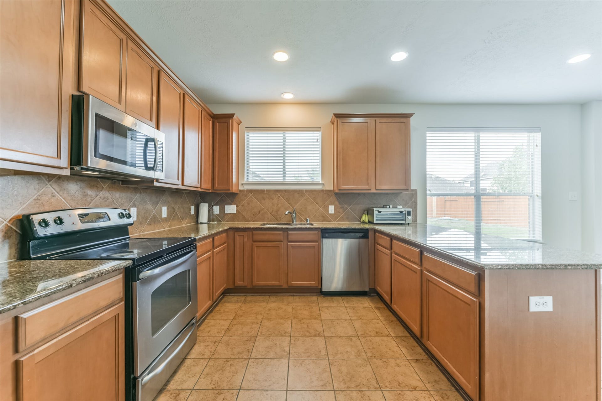 5418 Lilac Grove Lane, Rosharon, TX 77583 5418 Lilac Grove Lane, Rosharon, TX 77583