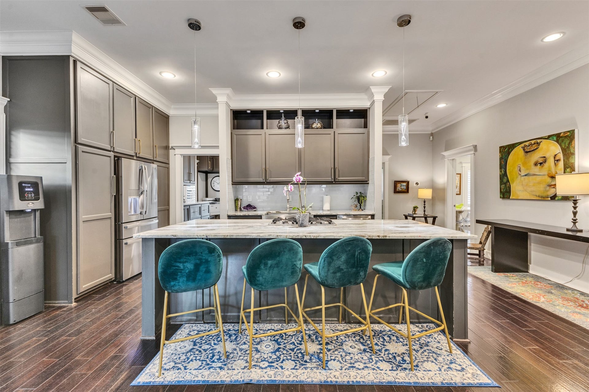 827 W 19th Street and 829 W 19th Street, Houston, TX 77008 View of primary kitchen