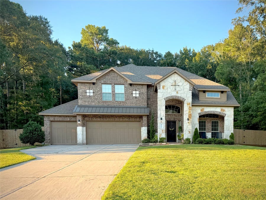 Property photo for 11222 Quiet Lake Drive Drive, Conroe, TX