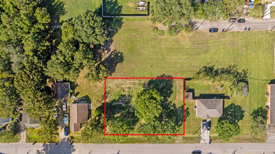 Property photo for 2522 3rd Avenue N, Texas City, TX