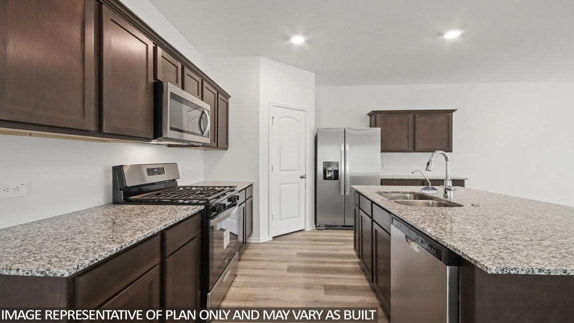 1807 Running Bear Trail, Crosby, TX 77532