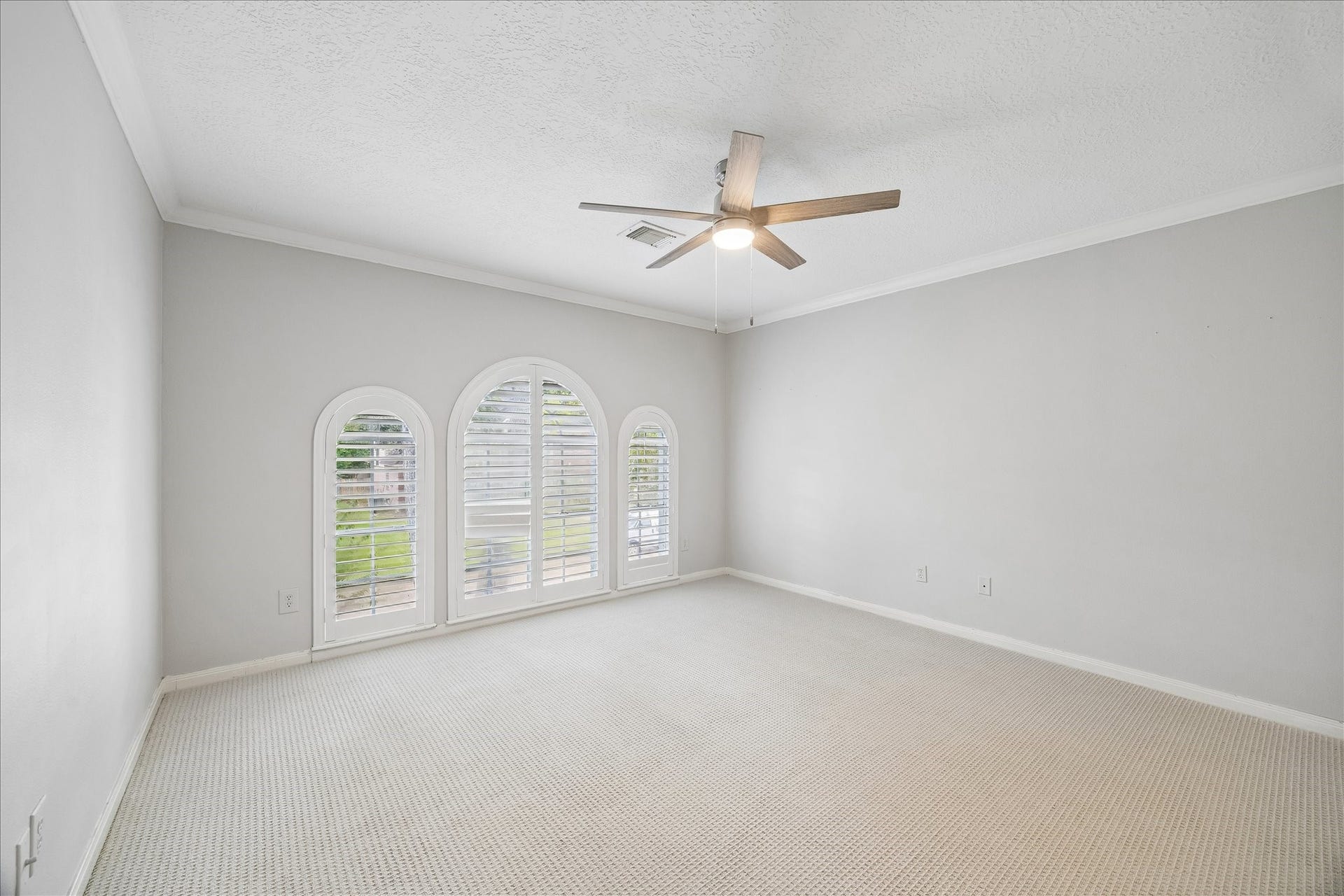 5911 Garden Hollow Court, Houston, TX 77345