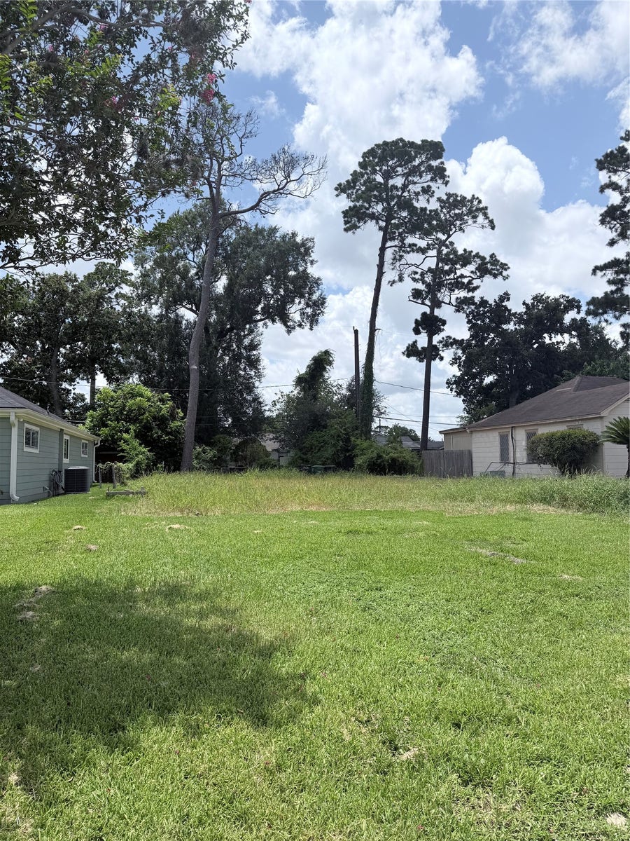Property photo for 3826 Blodgett Street, Houston, TX