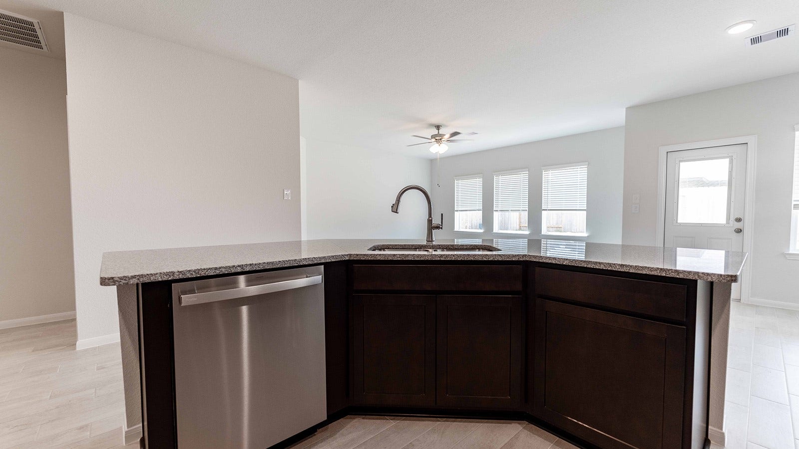 3112 Waxwing Drive, Brookshire, TX 77423 3112 Waxwing Drive, Brookshire, TX 77423