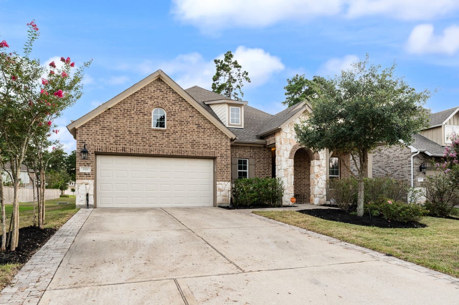 Property photo for 359 Skyline Ridge Drive, Conroe, TX