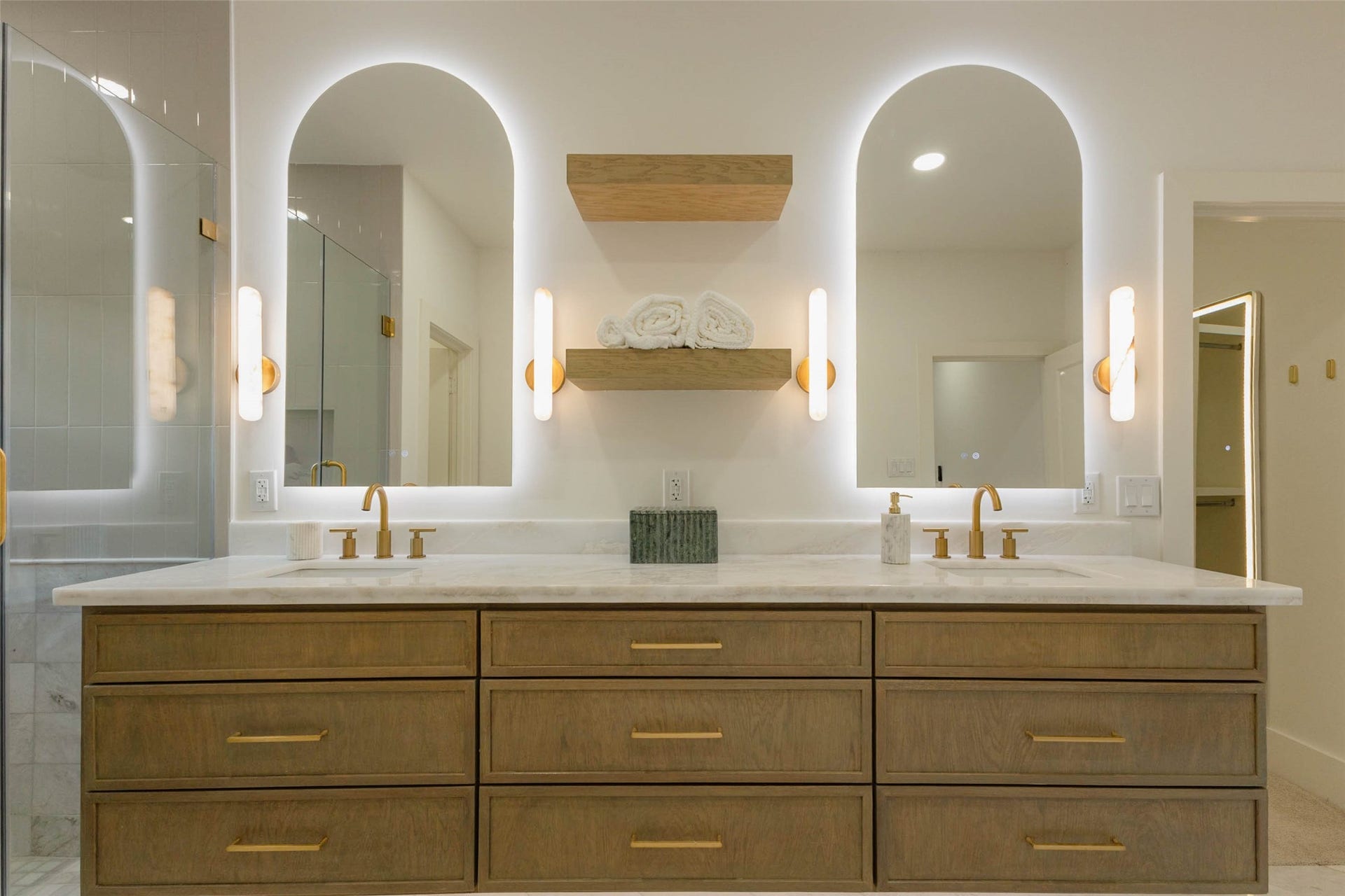 9910 Briarwild Lane, Houston, TX 77080 9910 Briarwild Lane, Houston, TX 77080