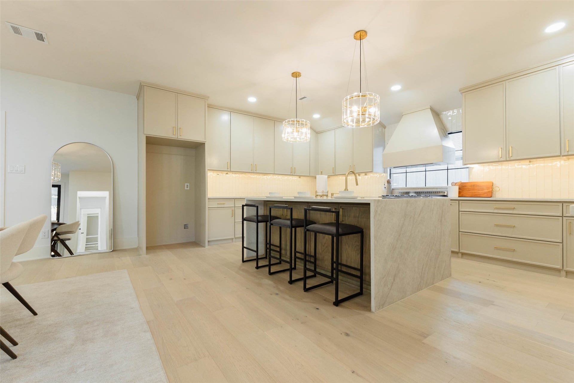 9910 Briarwild Lane, Houston, TX 77080 9910 Briarwild Lane, Houston, TX 77080