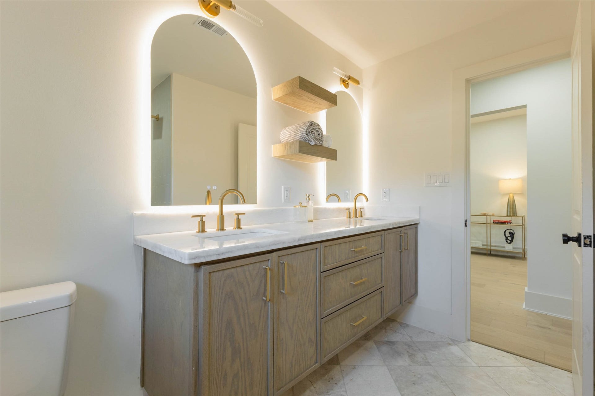 9910 Briarwild Lane, Houston, TX 77080 9910 Briarwild Lane, Houston, TX 77080
