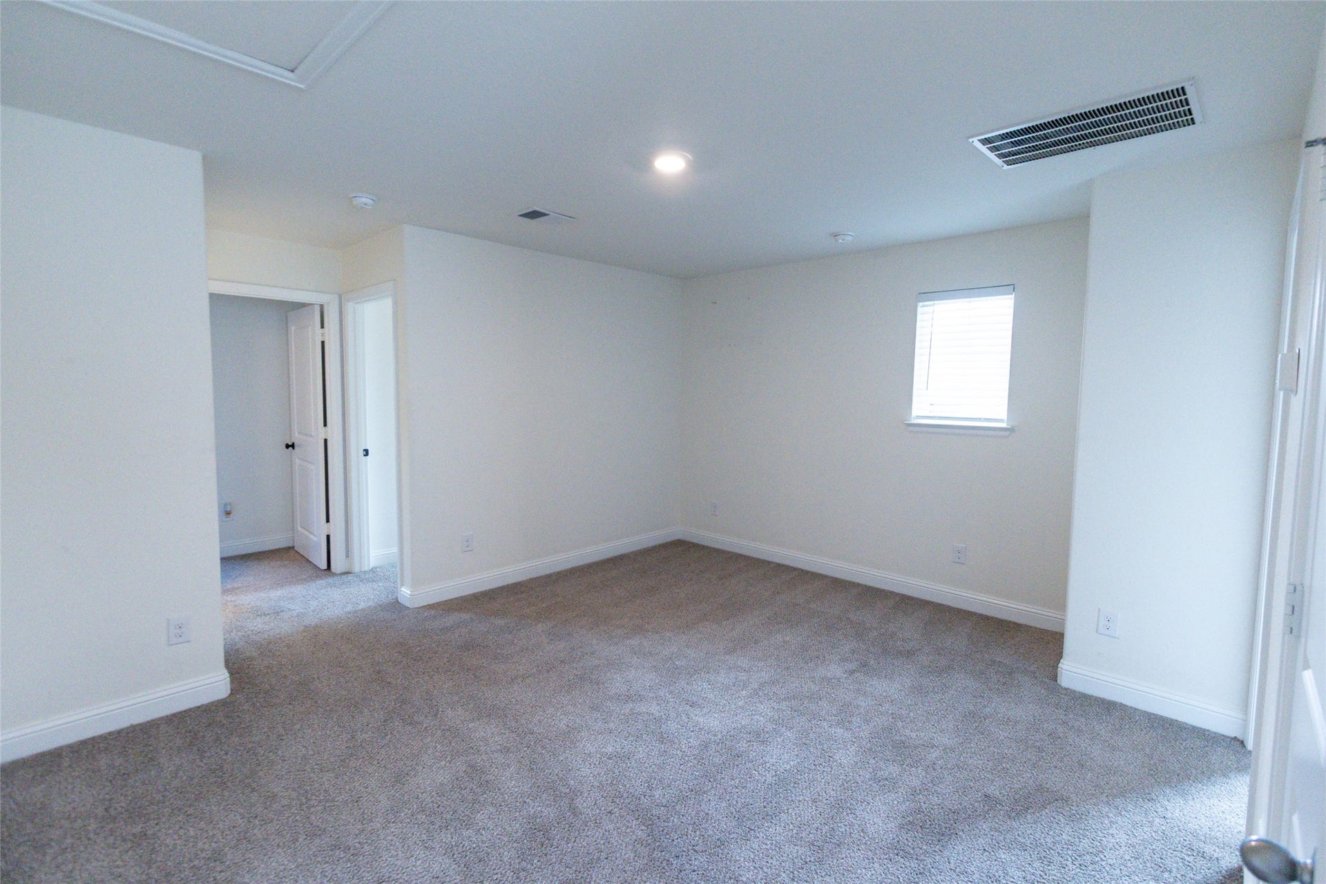 GAME ROOM PERFECT FOR GAME NIGHT