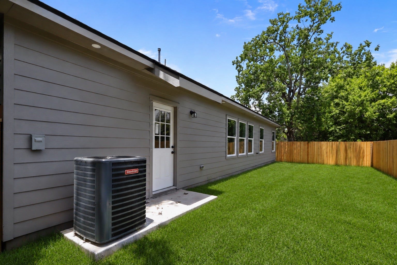 5815 Woodrow Street, Texas City, TX 77591 Patio fully fenced