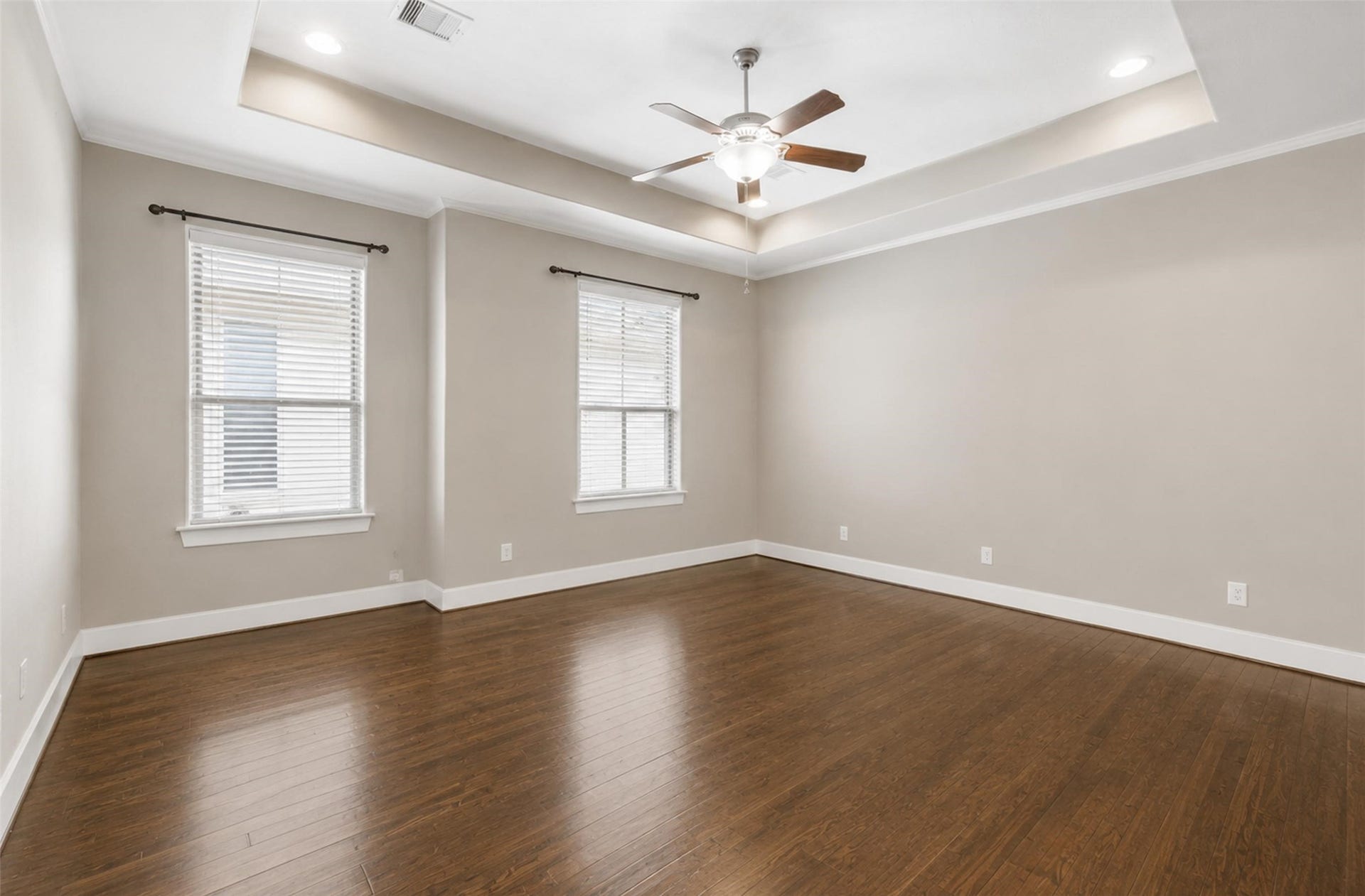 4217 Feagan Street, Houston, TX 77007 Primary bedroom - 3rd floor
