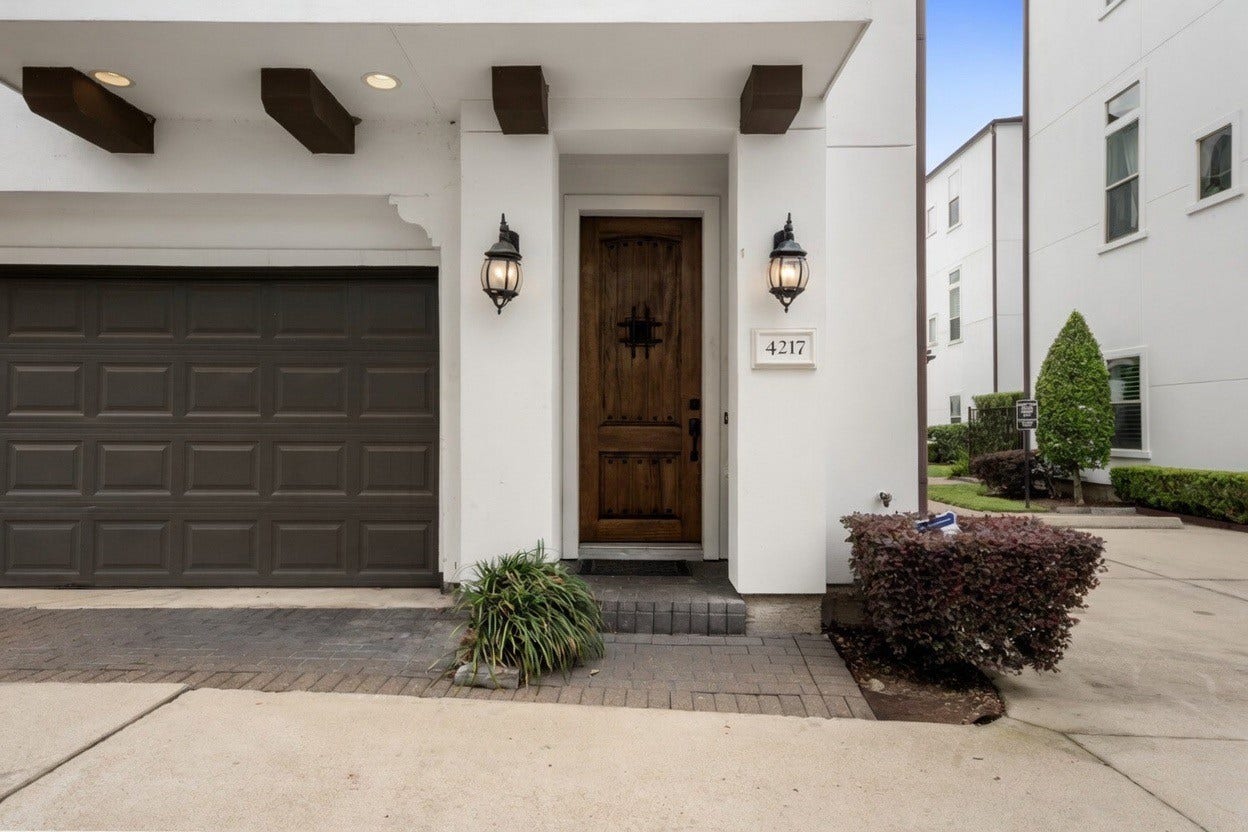 4217 Feagan Street, Houston, TX 77007 4217 Feagan Street, Houston, TX 77007