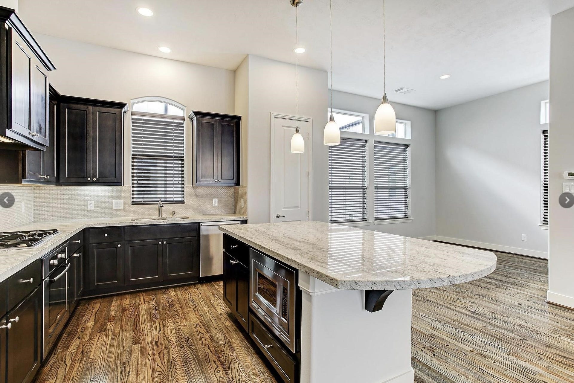 4217 Feagan Street, Houston, TX 77007 4217 Feagan Street, Houston, TX 77007