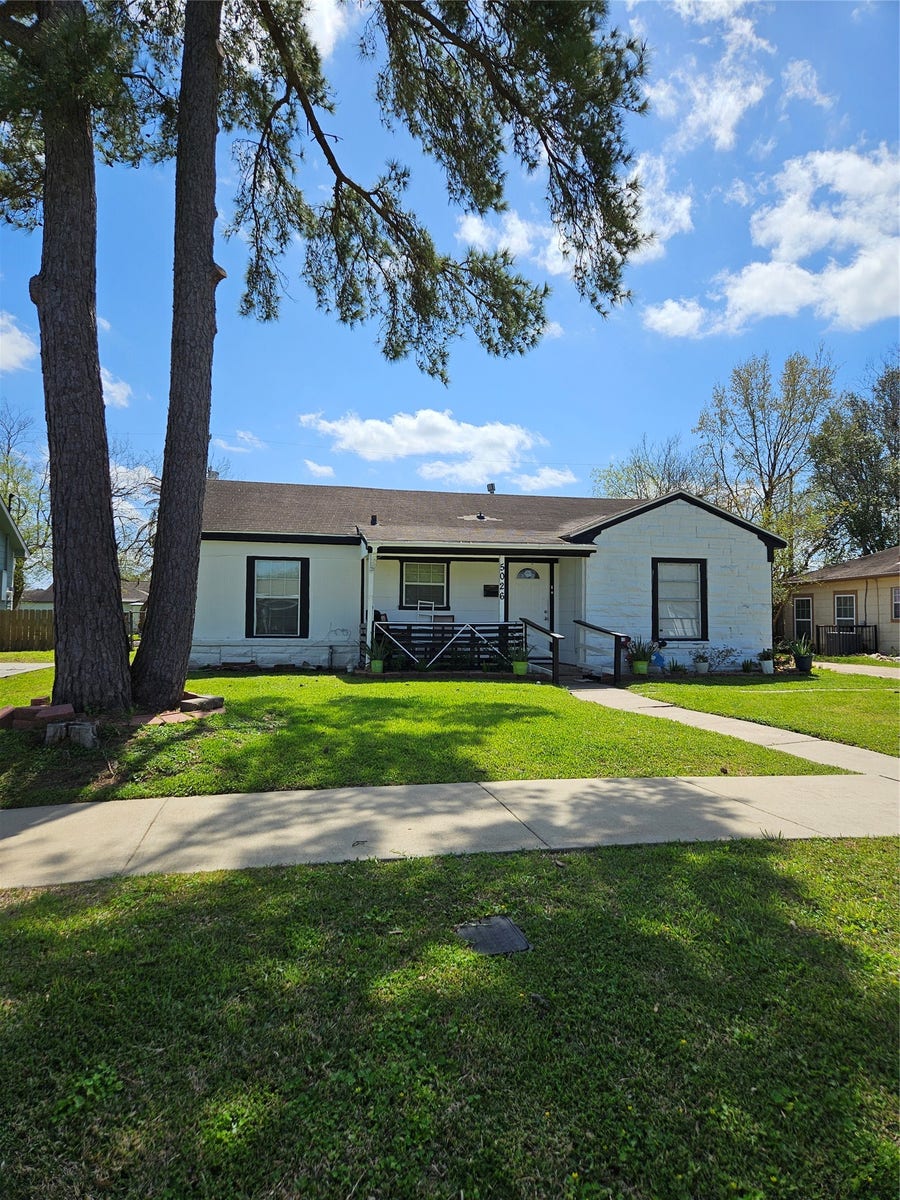 Property photo for 5026 Marietta Lane, Houston, TX