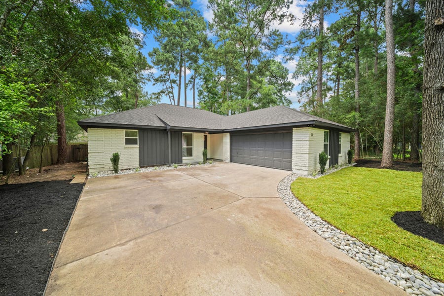 Property photo for 27 Lazy Morning Place, The Woodlands, TX