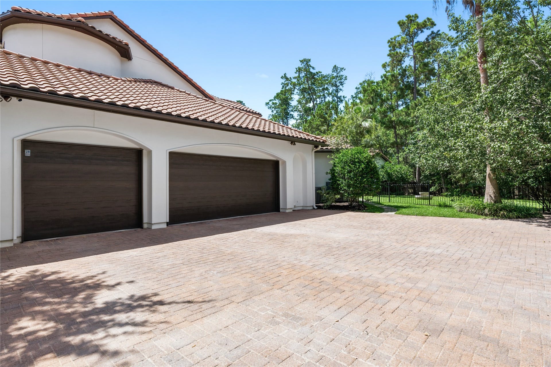 19 W Palmer Point, The Woodlands, TX 77381 19 W Palmer Point, The Woodlands, TX 77381