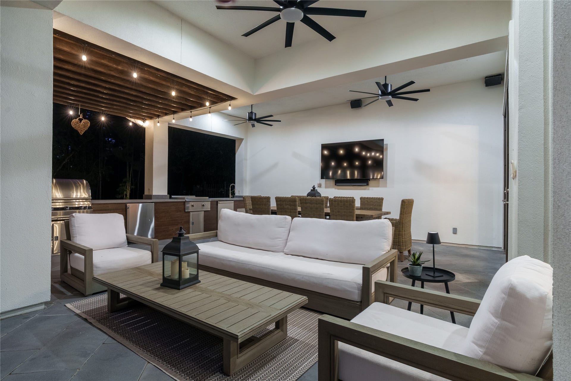 19 W Palmer Point, The Woodlands, TX 77381 19 W Palmer Point, The Woodlands, TX 77381