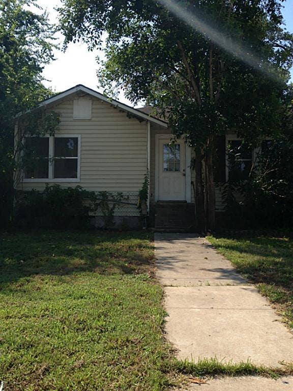 923 Mccall, Conroe, TX 77301 923 Mccall, Conroe, TX 77301