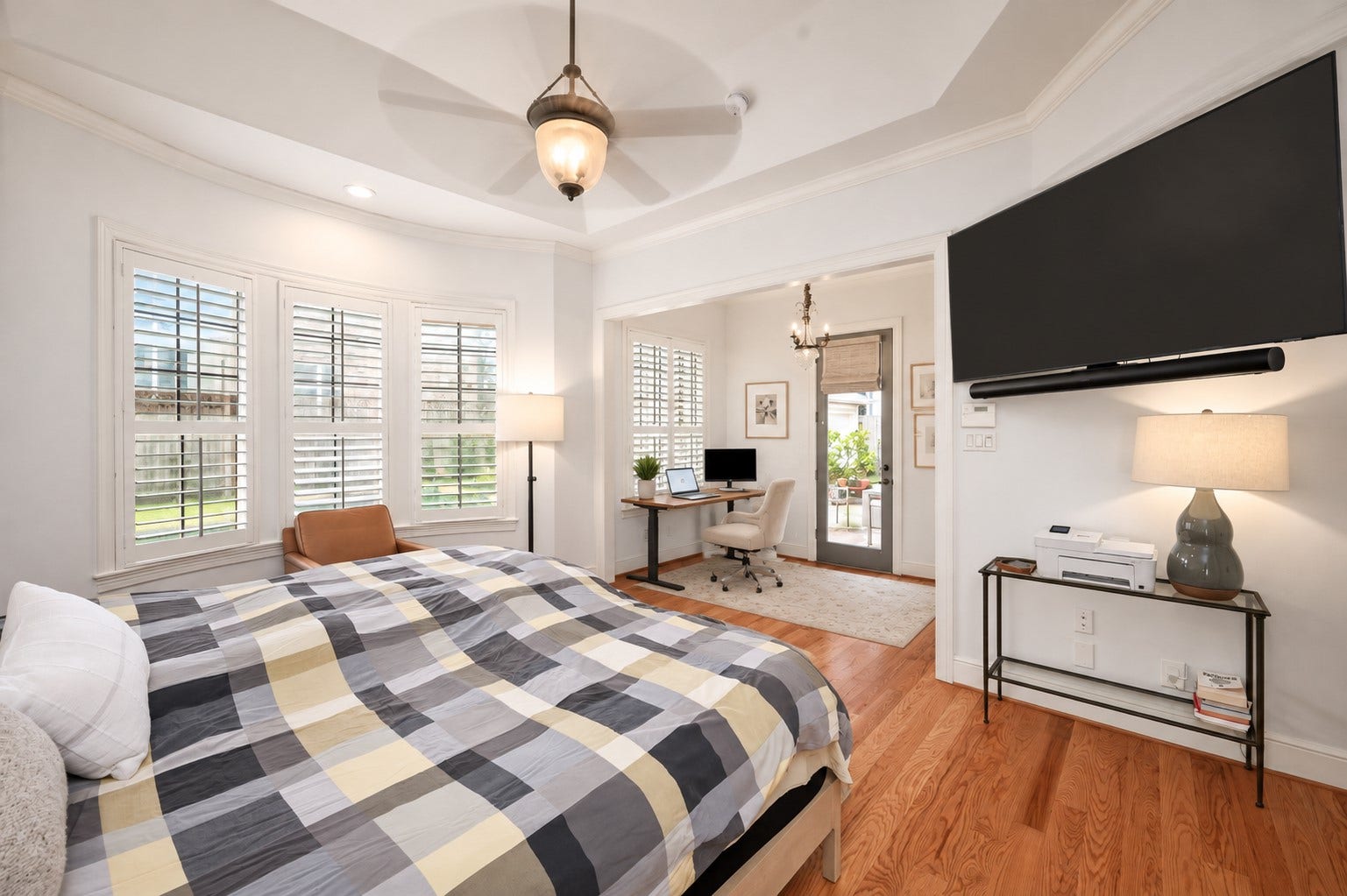 4021 Glenshire Street, Houston, TX 77025 4021 Glenshire Street, Houston, TX 77025