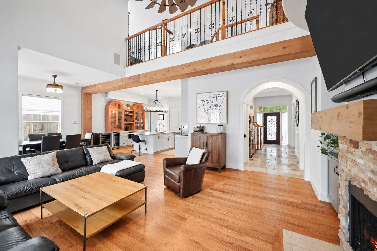4021 Glenshire Street, Houston, TX 77025 4021 Glenshire Street, Houston, TX 77025