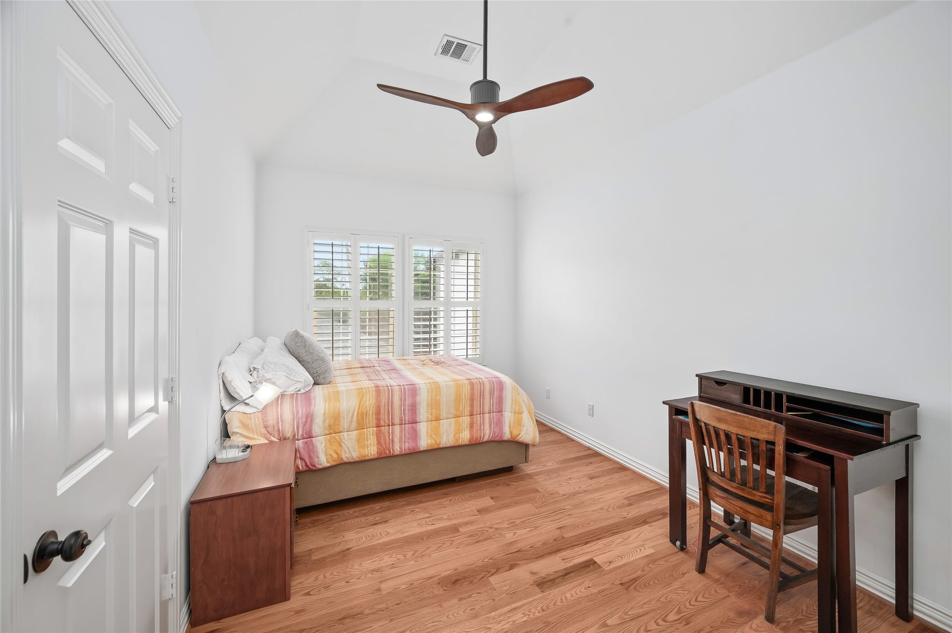 4021 Glenshire Street, Houston, TX 77025 4021 Glenshire Street, Houston, TX 77025