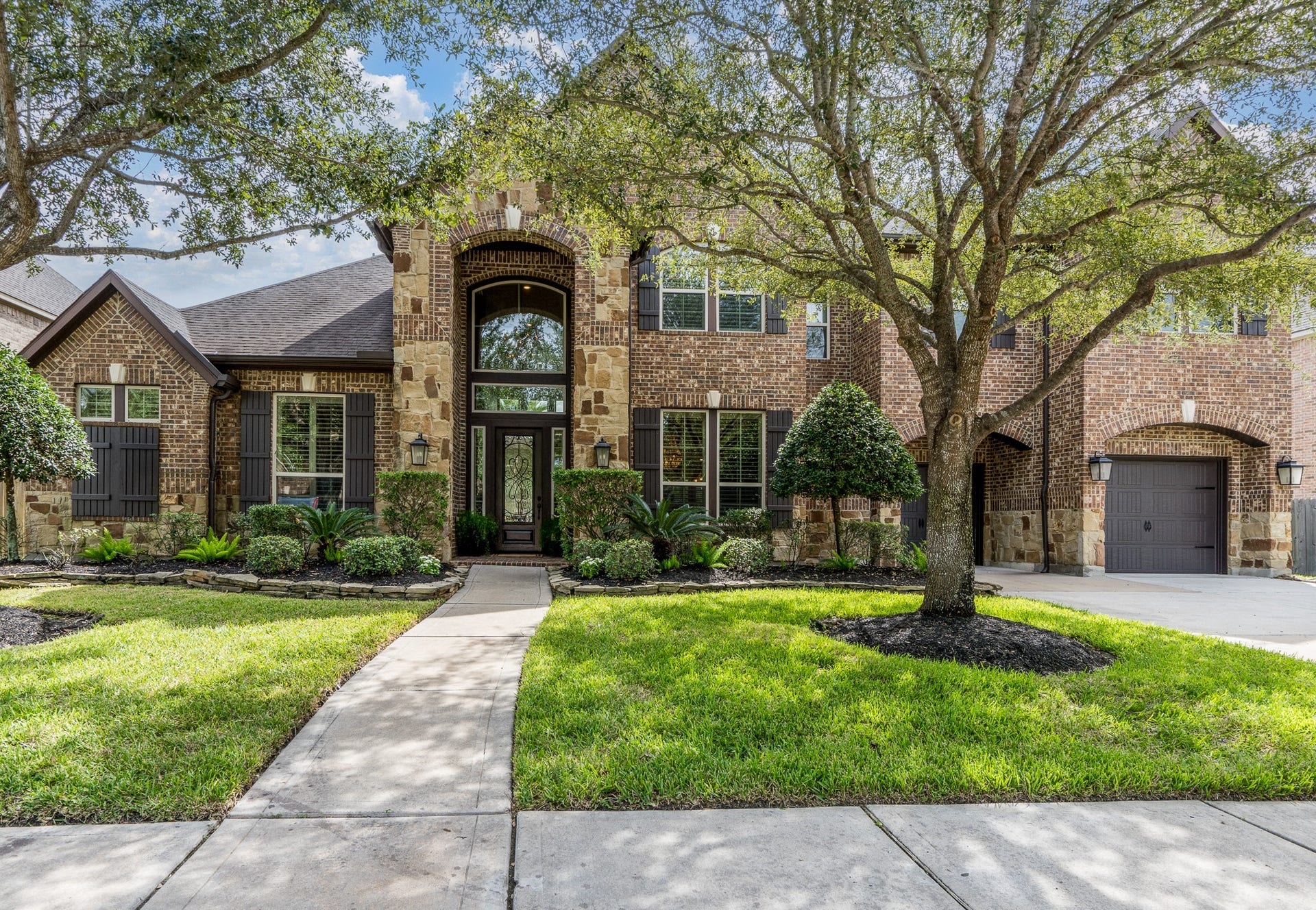 This exceptional 2 story Trendmaker home with 3 car garage and pool is located in the highly sought after master-planned community of Fairfield!