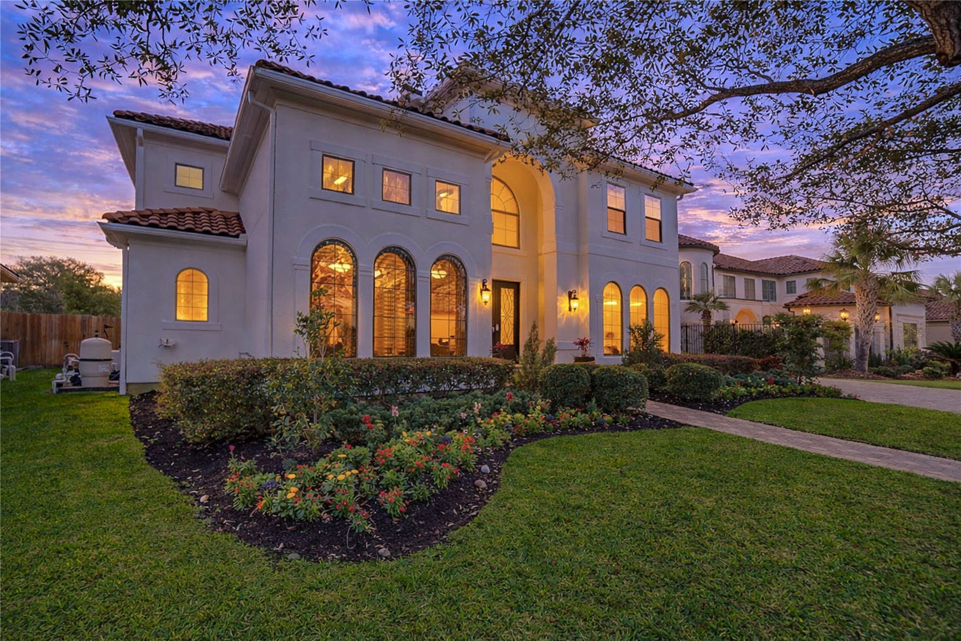 14014 Hampton Cove Drive, Houston, TX 77077 Welcome to 14014 Hampton Cove! This wonderful, move-in-ready home features a charming portico and ample parking space, perfect for hosting your next gathering.