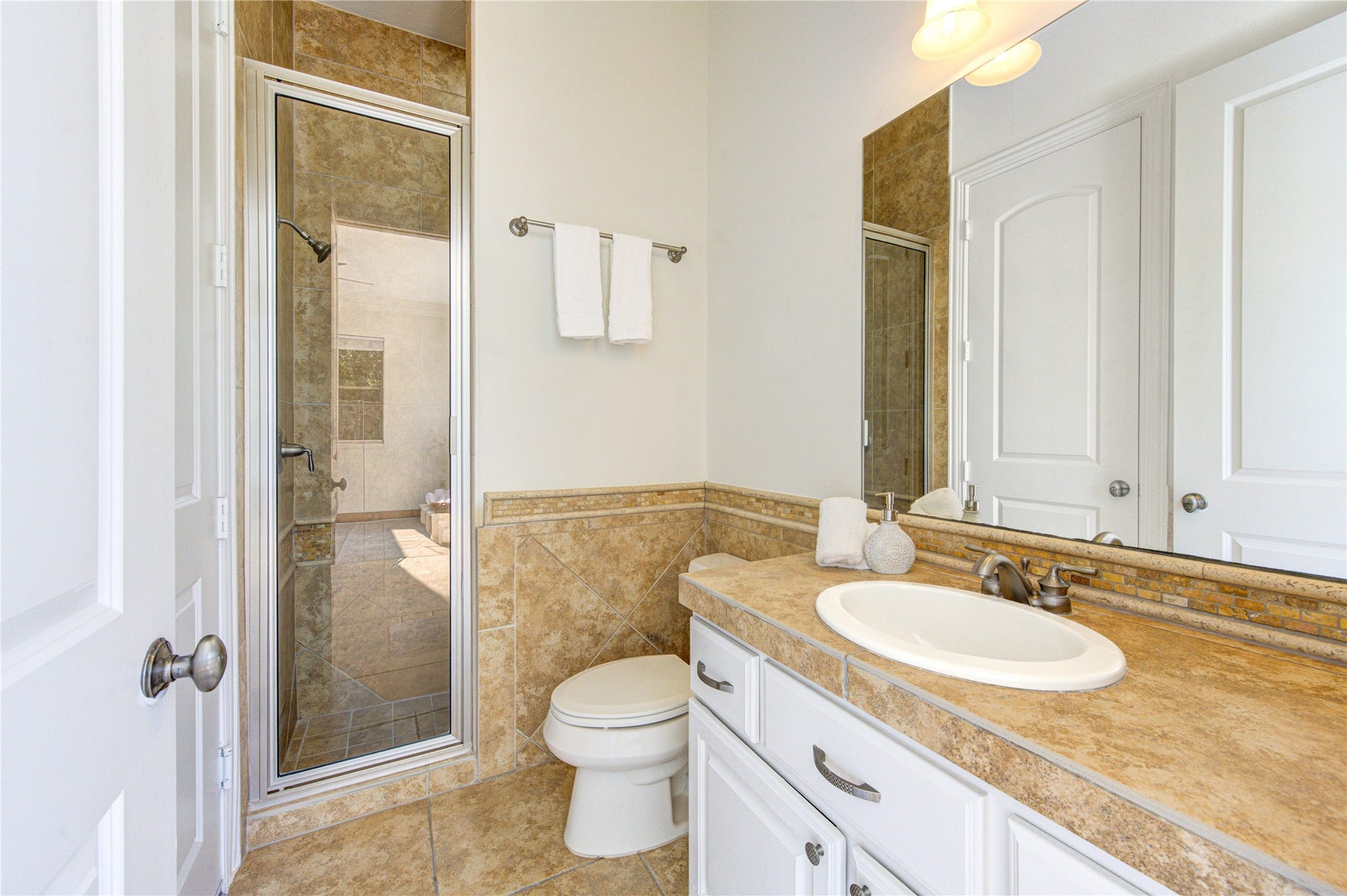 14014 Hampton Cove Drive, Houston, TX 77077 14014 Hampton Cove Drive, Houston, TX 77077