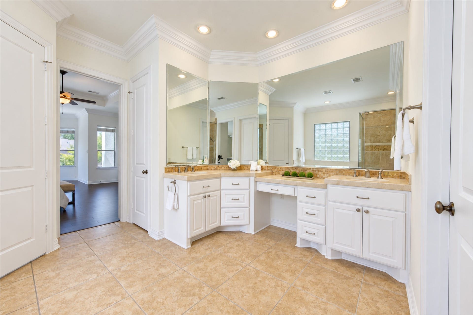 14014 Hampton Cove Drive, Houston, TX 77077 14014 Hampton Cove Drive, Houston, TX 77077