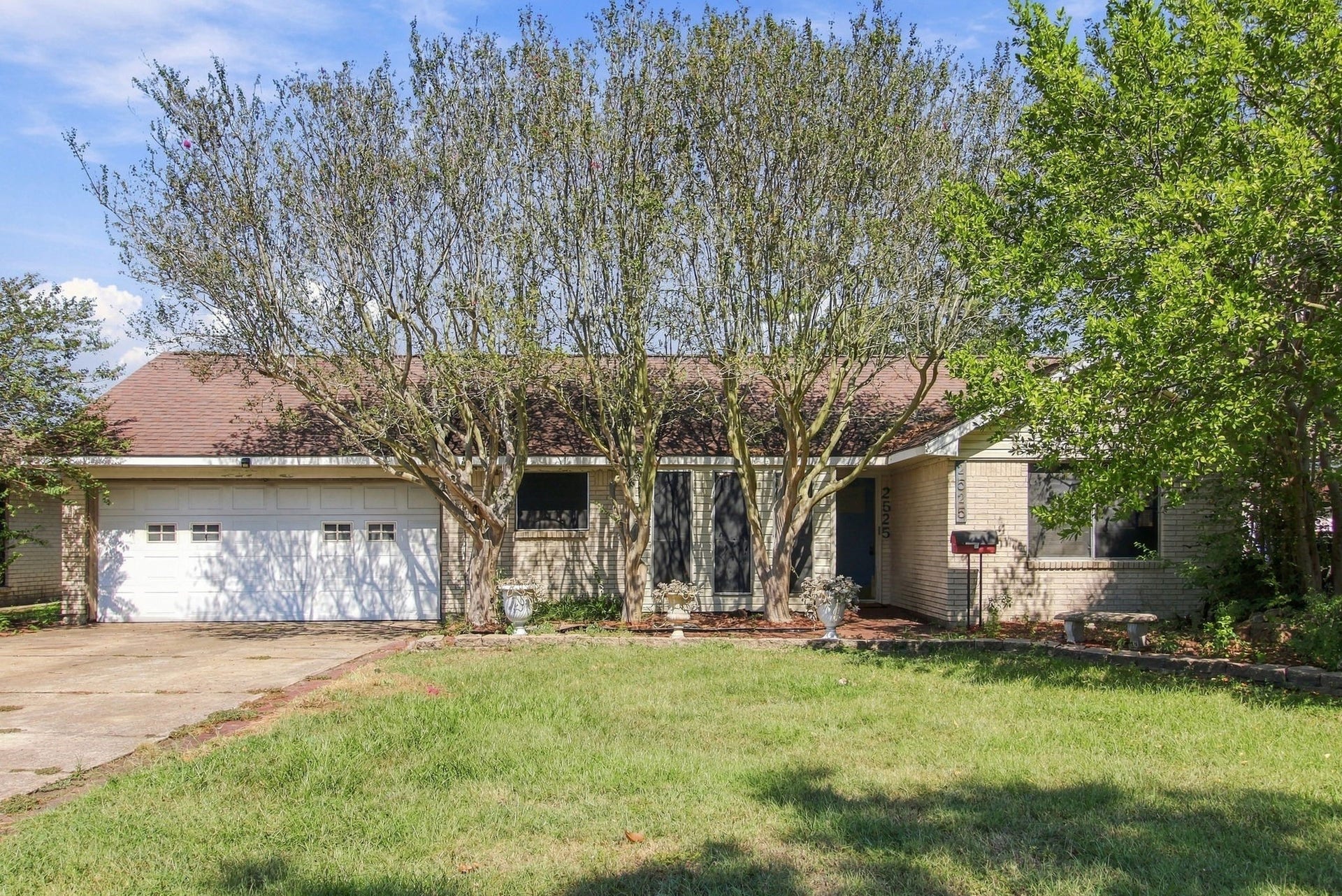2525 Pickerton Drive, Deer Park, TX 77536 2525 Pickerton Drive, Deer Park, TX 77536