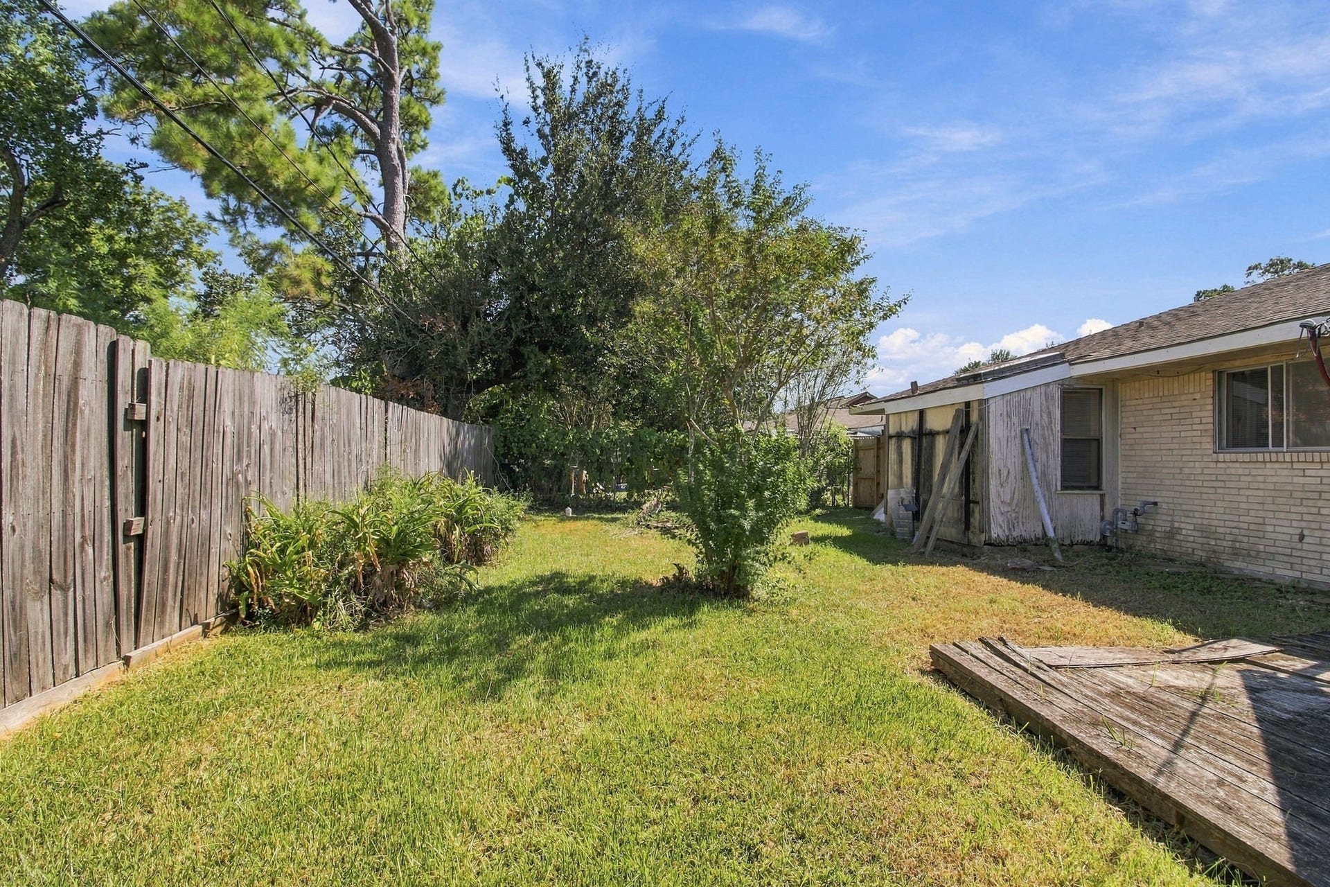 2525 Pickerton Drive, Deer Park, TX 77536 2525 Pickerton Drive, Deer Park, TX 77536