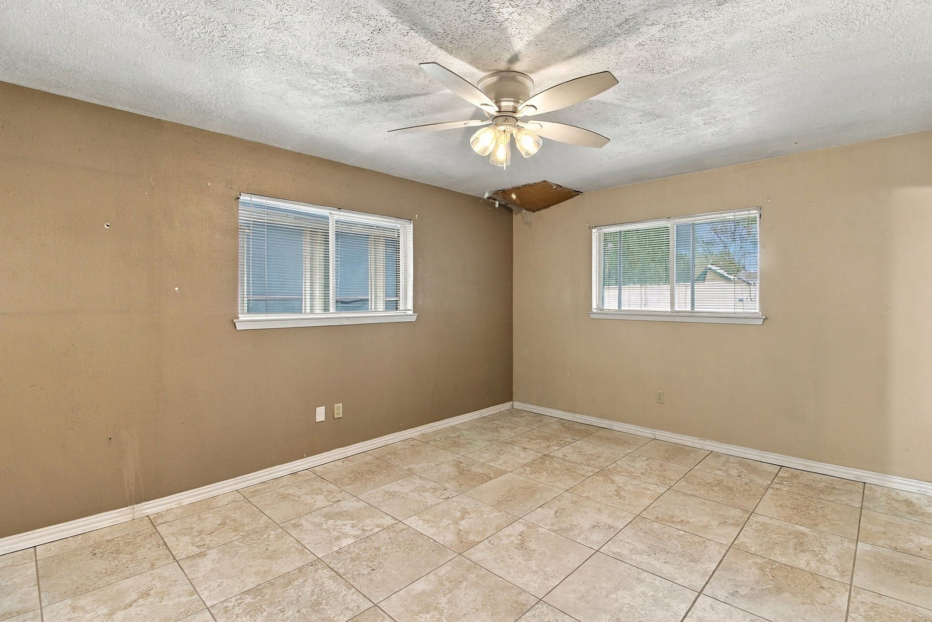 2525 Pickerton Drive, Deer Park, TX 77536 2525 Pickerton Drive, Deer Park, TX 77536