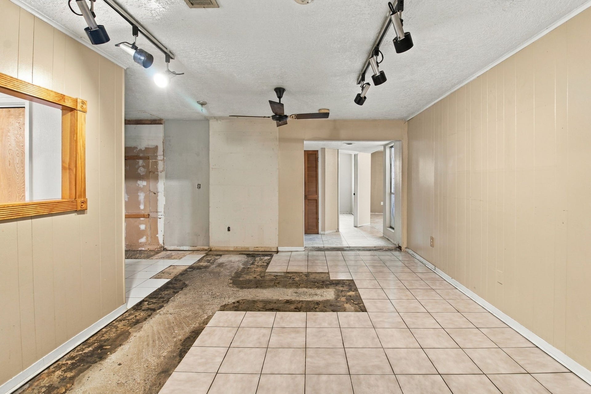 2525 Pickerton Drive, Deer Park, TX 77536 2525 Pickerton Drive, Deer Park, TX 77536