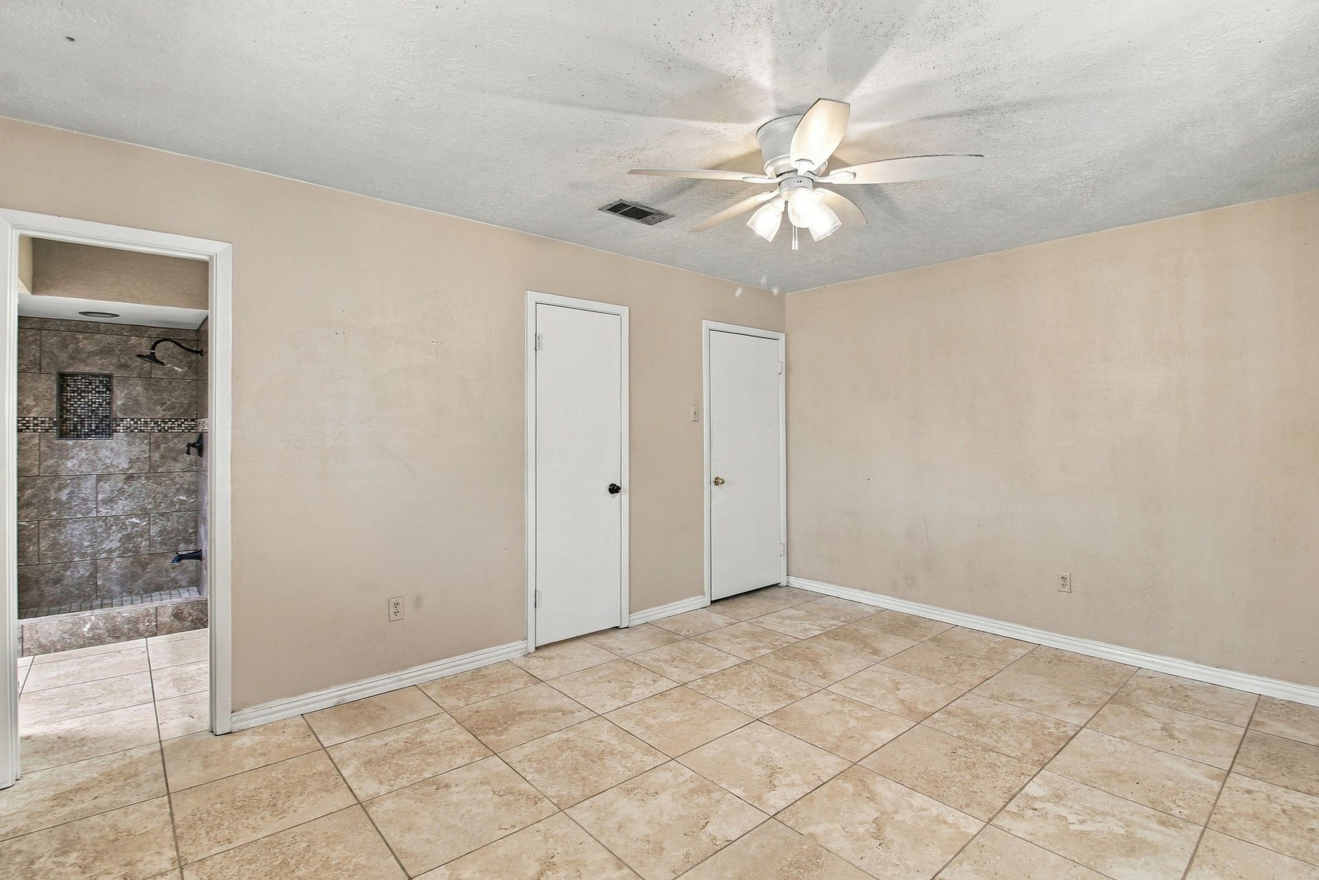 2525 Pickerton Drive, Deer Park, TX 77536 2525 Pickerton Drive, Deer Park, TX 77536