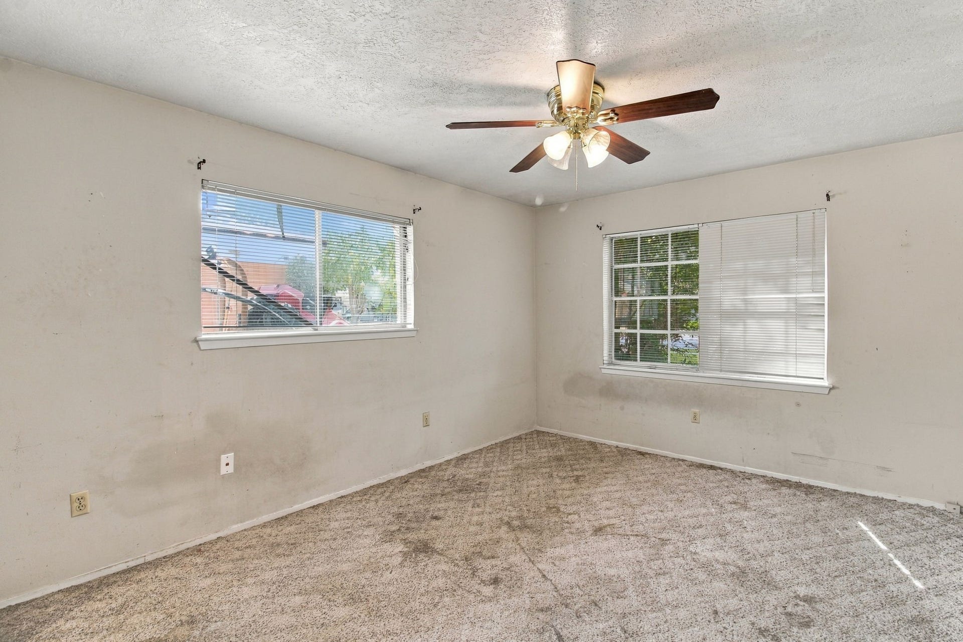 2525 Pickerton Drive, Deer Park, TX 77536 2525 Pickerton Drive, Deer Park, TX 77536