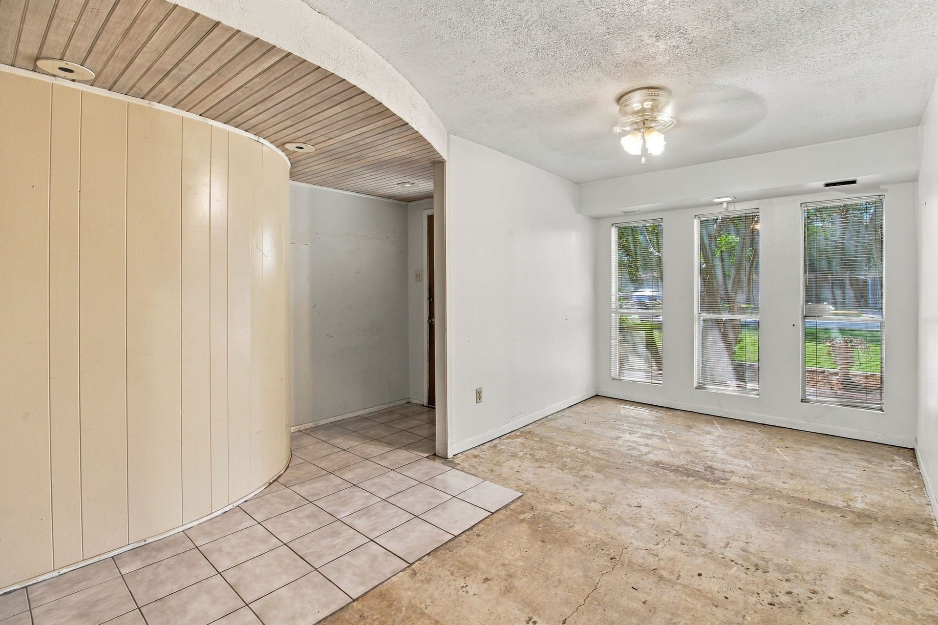 2525 Pickerton Drive, Deer Park, TX 77536 2525 Pickerton Drive, Deer Park, TX 77536