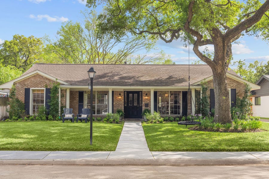 Property photo for 10011 Burgoyne Road, Houston, TX