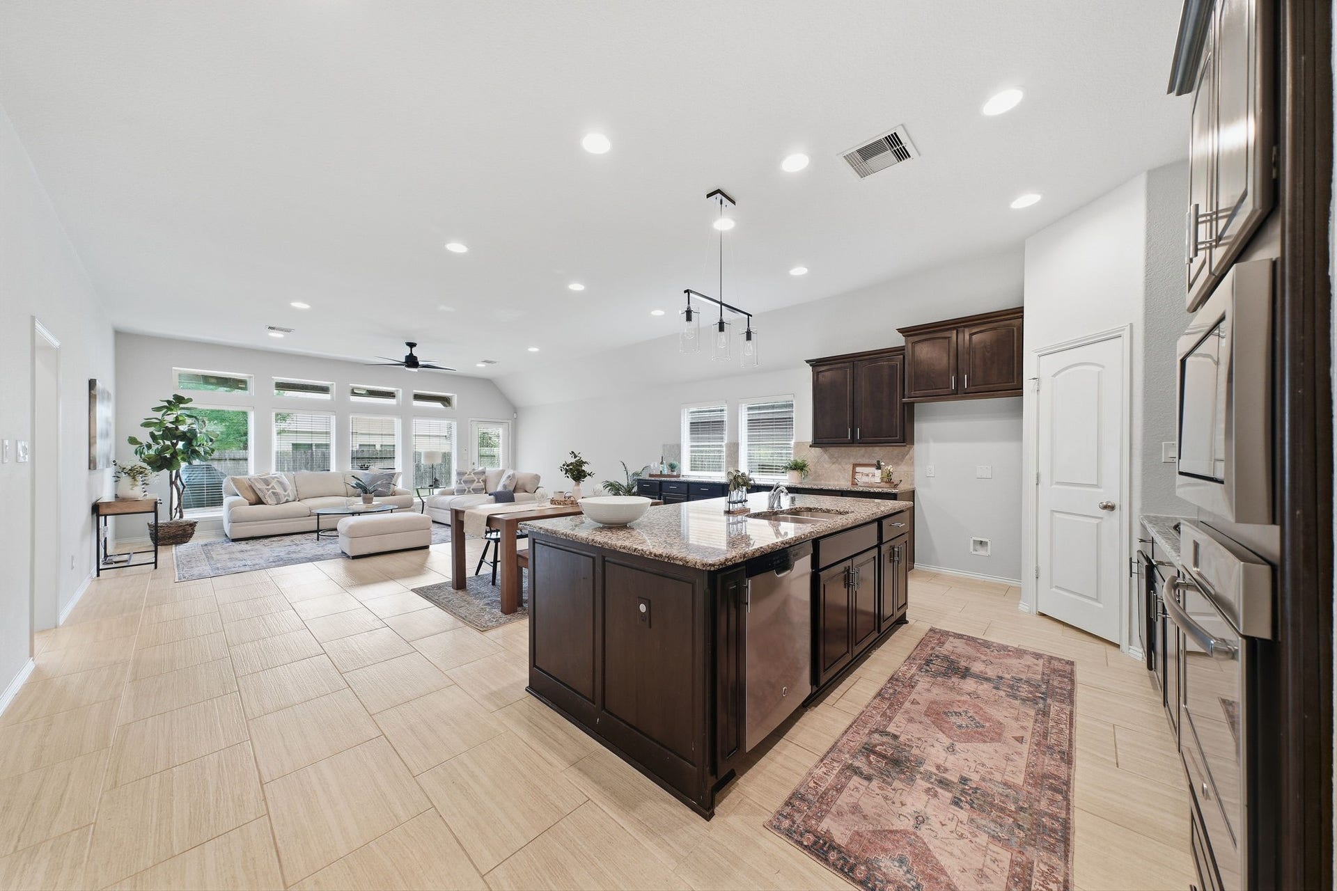 2903 Thornridge Bend Court, Pearland, TX 77584 2903 Thornridge Bend Court, Pearland, TX 77584