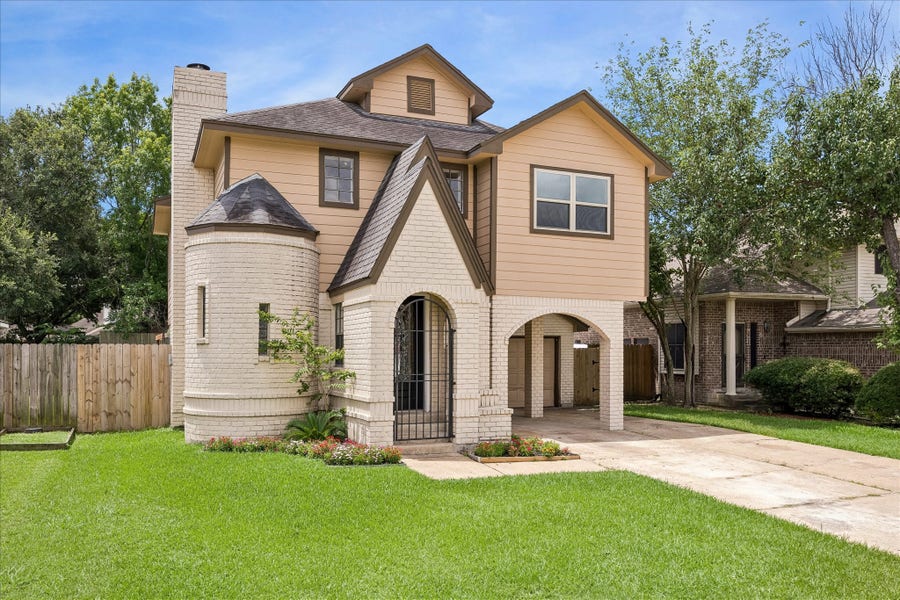 Property photo for 10411 Goodrum Road, Houston, TX